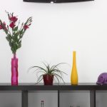 etageres avec decorations